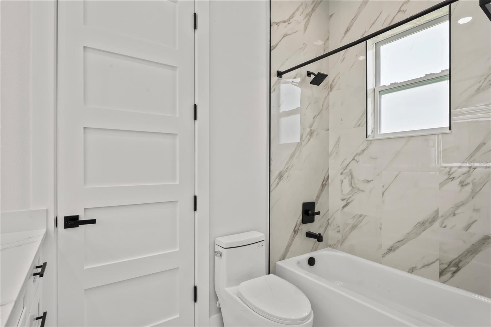 Listing photo id 55 for 14060 Sydney Road