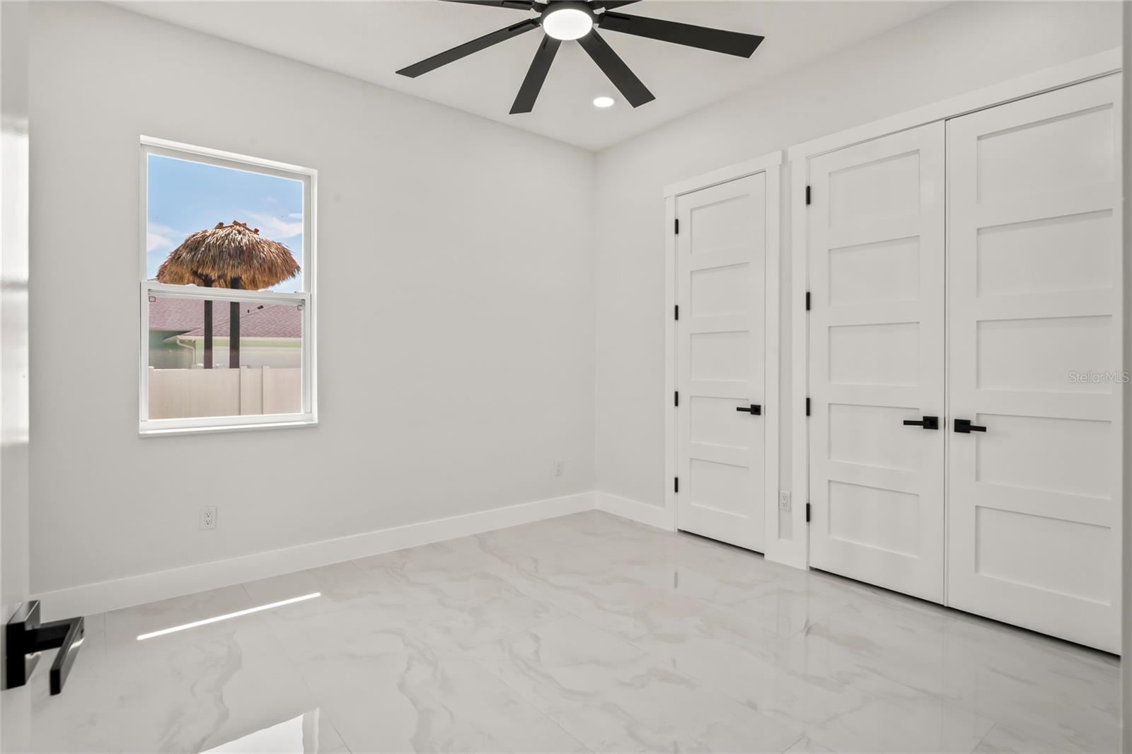 Listing photo id 56 for 14060 Sydney Road