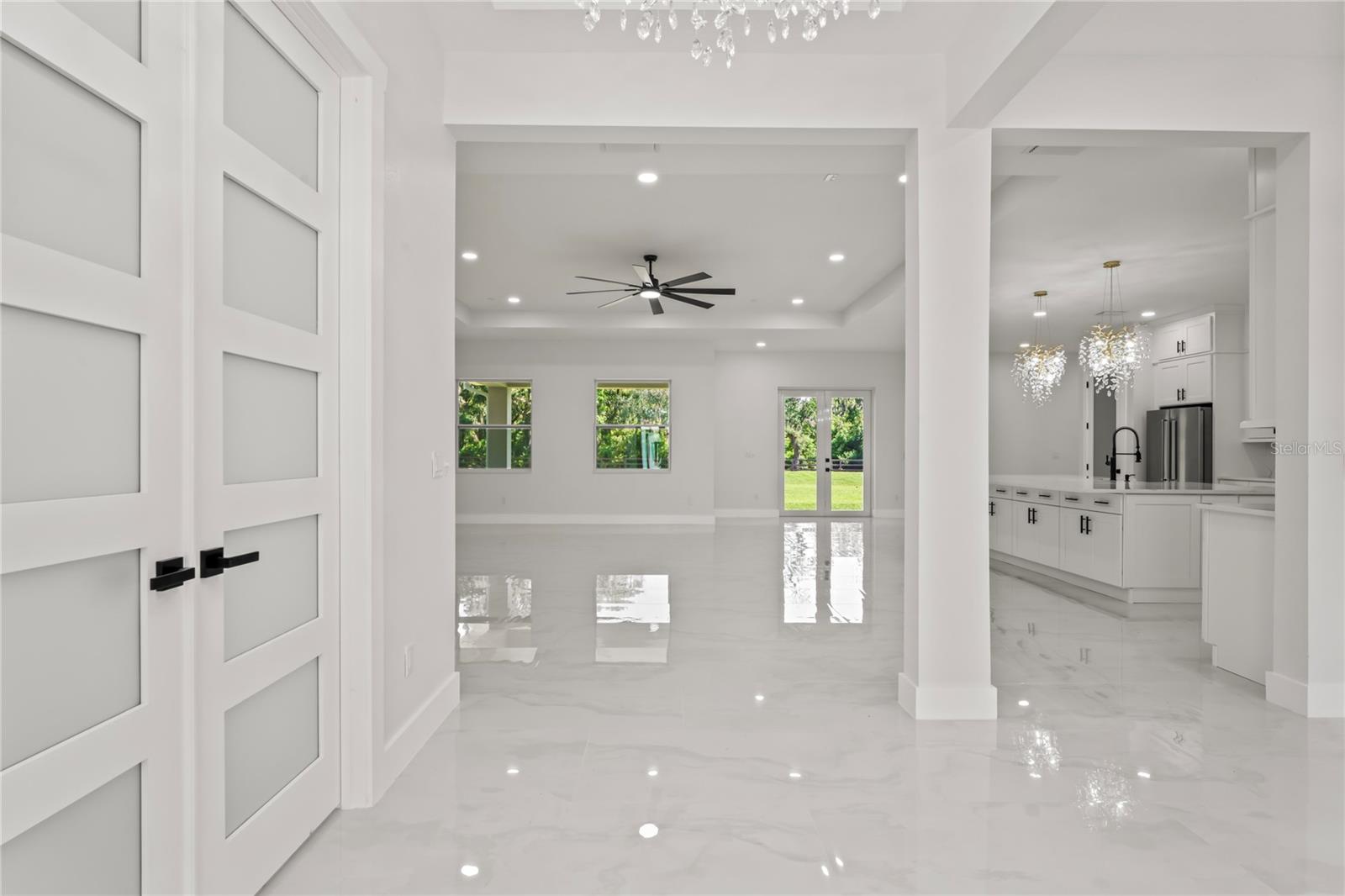 Listing photo id 4 for 14060 Sydney Road