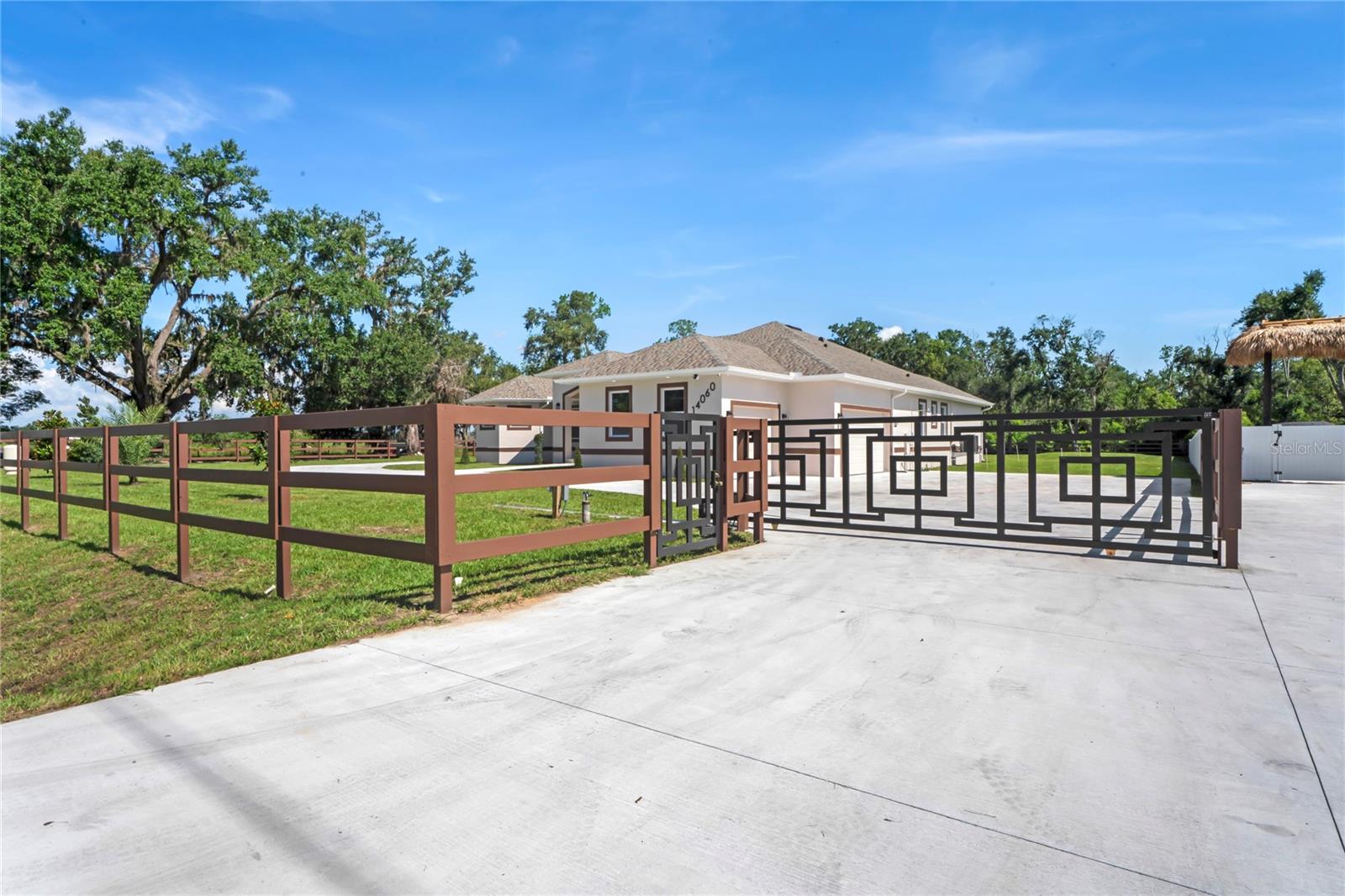 Listing photo id 69 for 14060 Sydney Road