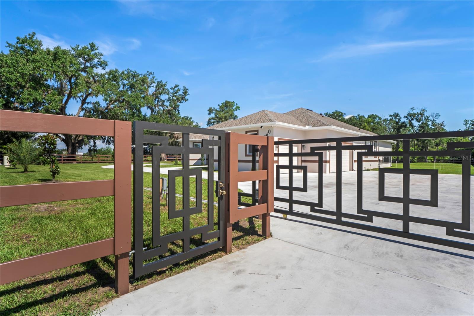 Listing photo id 70 for 14060 Sydney Road