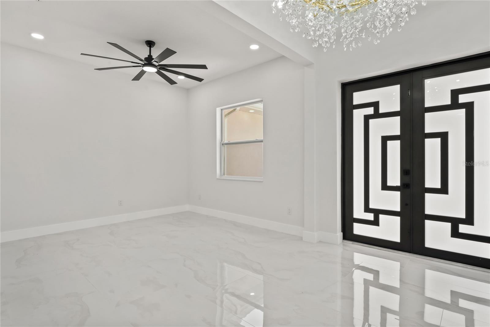Listing photo id 6 for 14060 Sydney Road