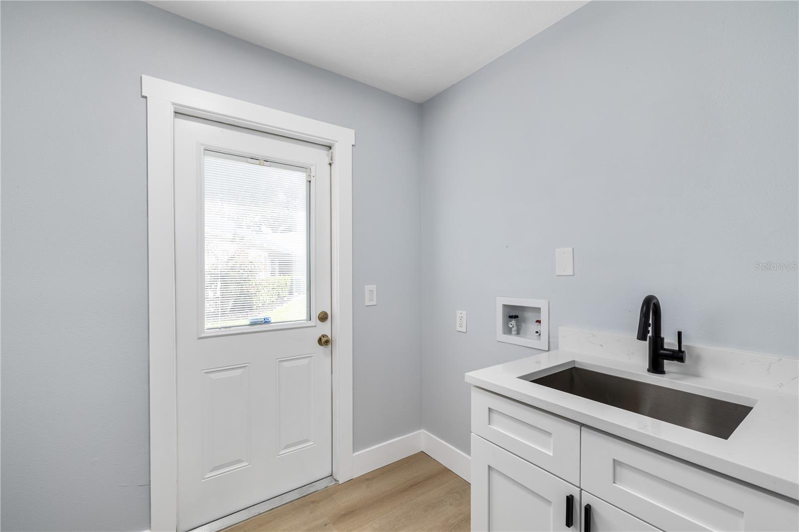 Image 22 of 37 For 9211 Cypresswood Circle