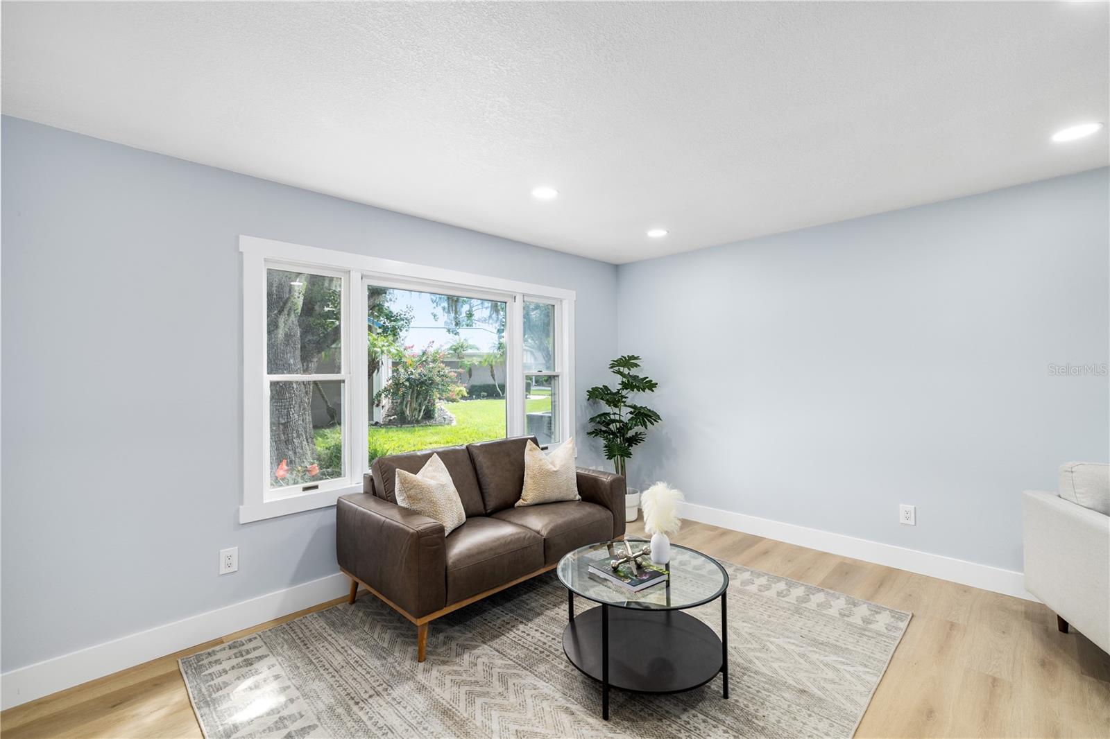 Image 4 of 37 For 9211 Cypresswood Circle