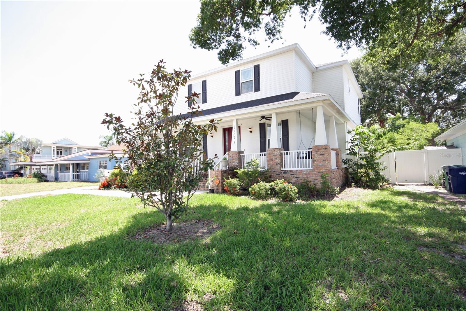 Listing photo id 1 for 3623 Omar Avenue