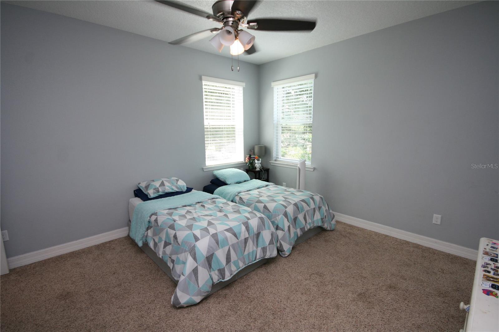 Listing photo id 44 for 3623 Omar Avenue