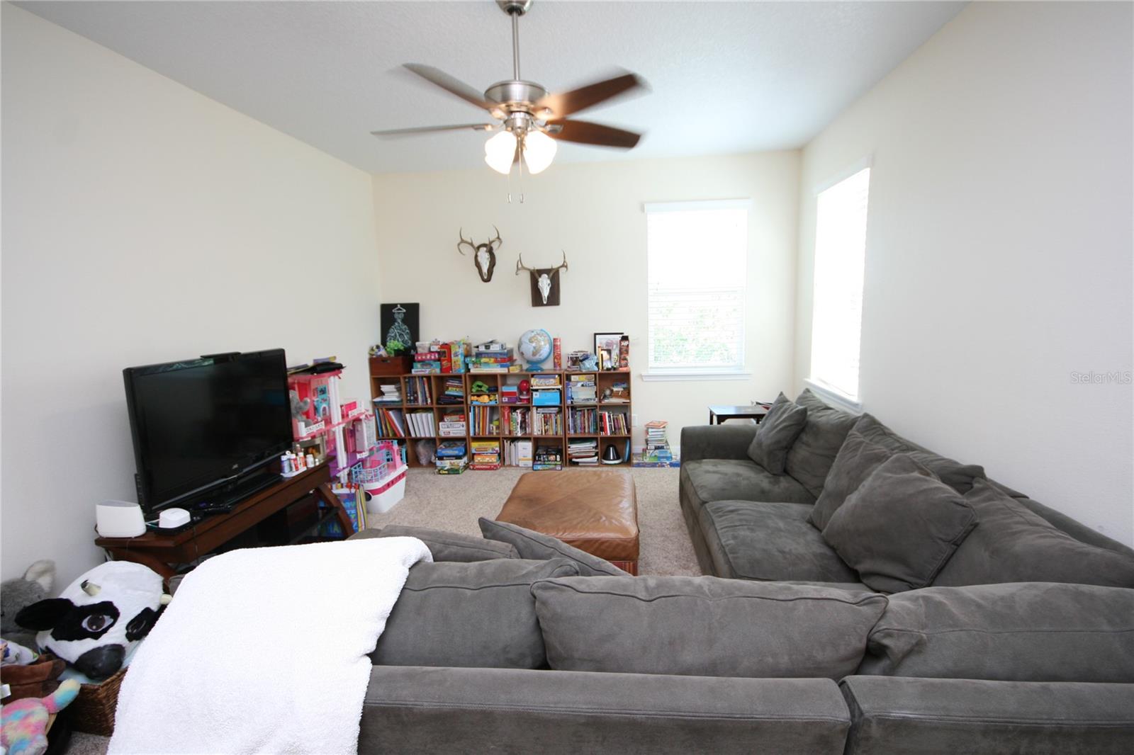 Listing photo id 56 for 3623 Omar Avenue