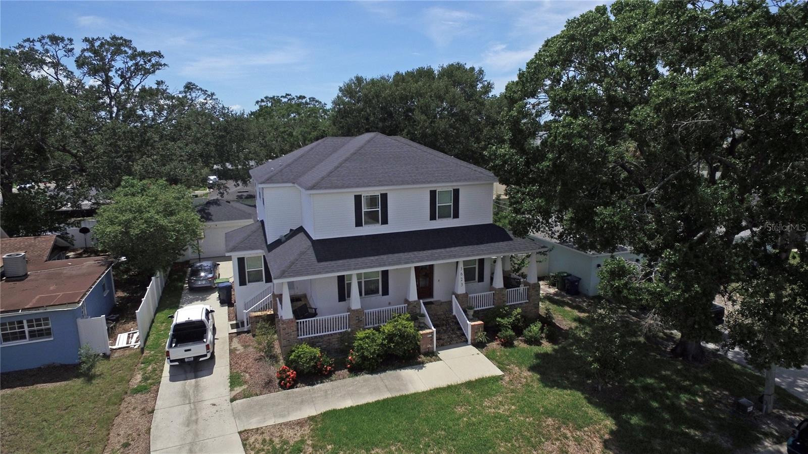 Listing photo id 74 for 3623 Omar Avenue