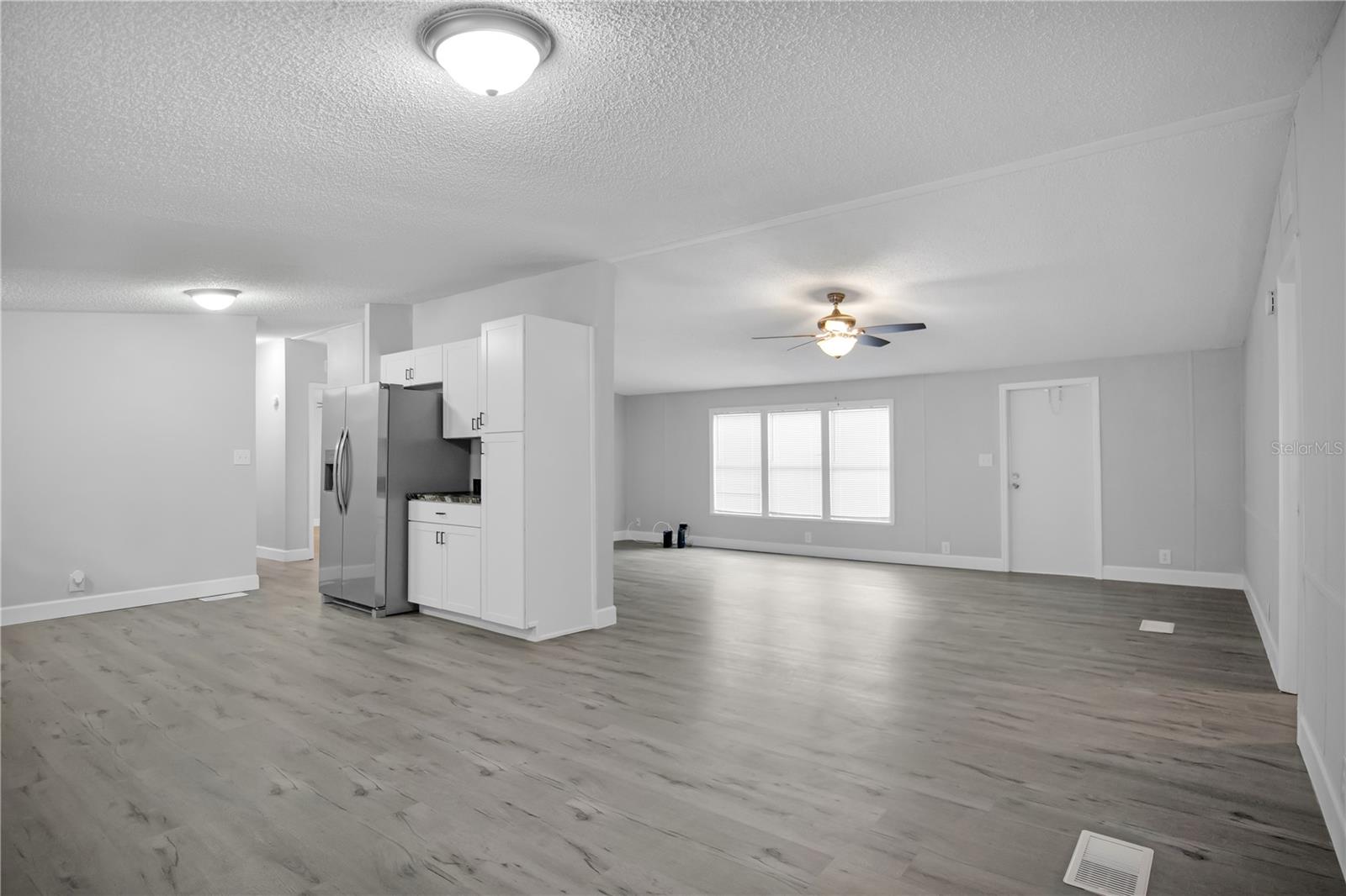 Image 15 of 22 For 10526 Bay Hills Circle