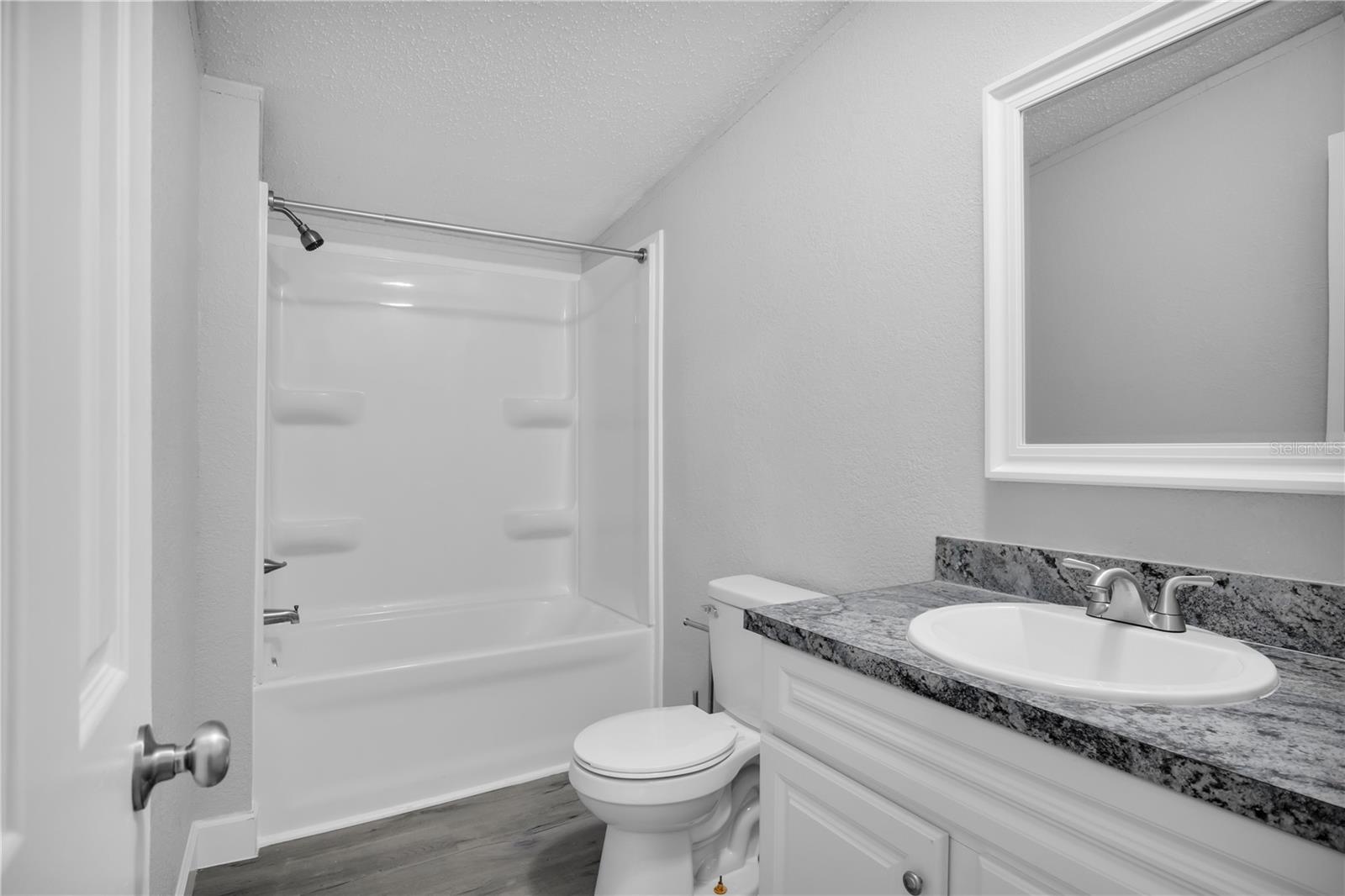 Image 5 of 22 For 10526 Bay Hills Circle