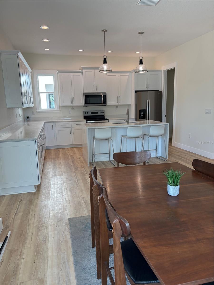 Image 11 of 34 For 14733 Sunset Drive