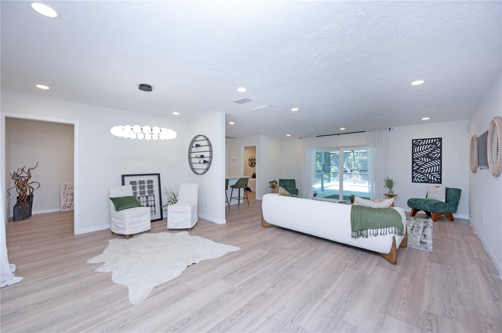 Listing photo id 6 for 4504 Grainary Avenue