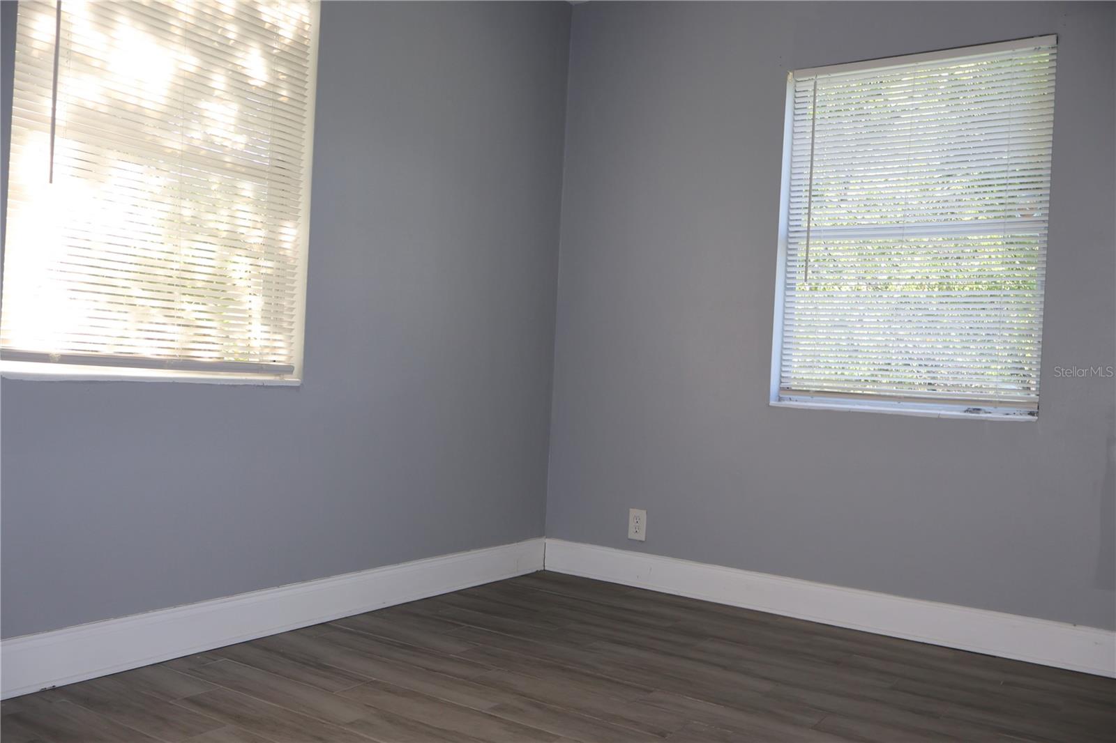 Image 15 of 23 For 3909 Pearl Avenue