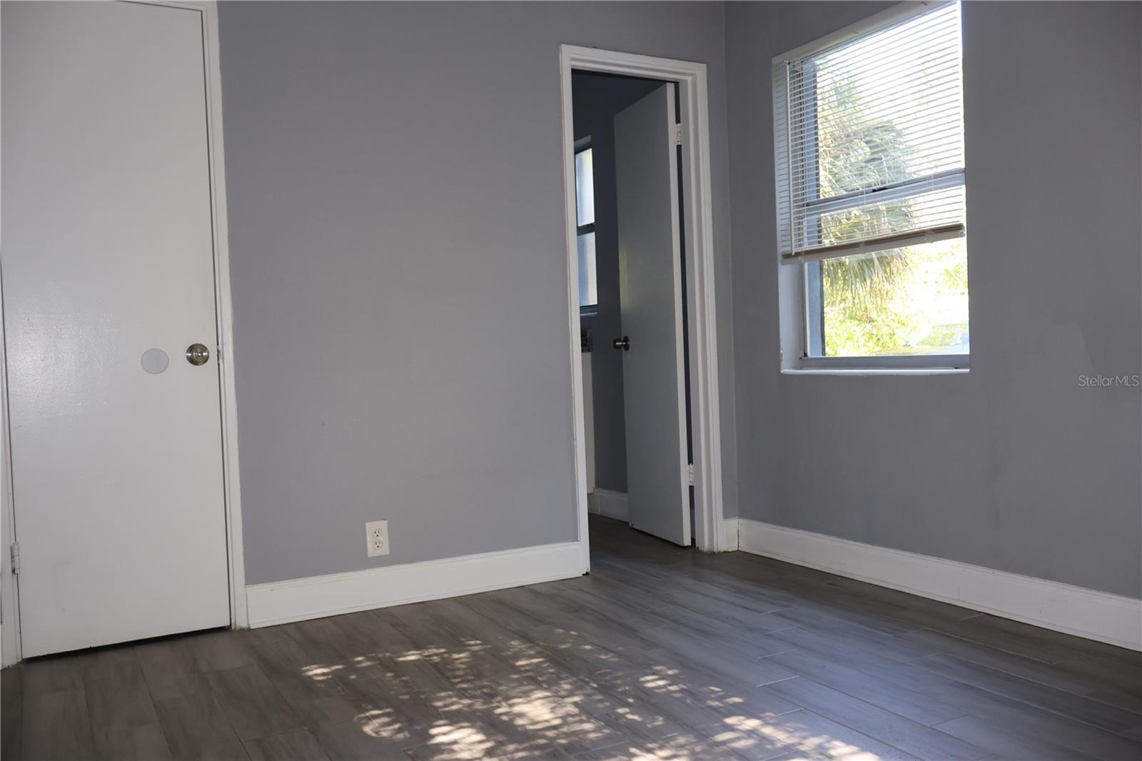 Image 17 of 23 For 3909 Pearl Avenue
