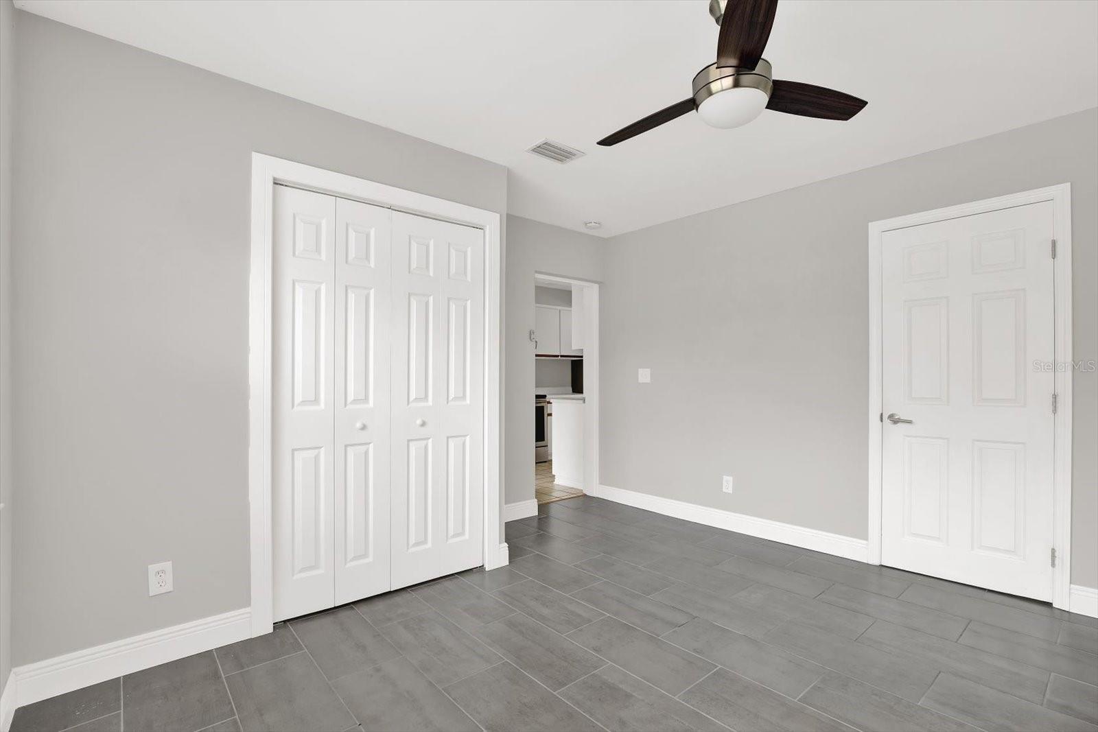 Image 14 of 33 For 10711 Seminole Drive N