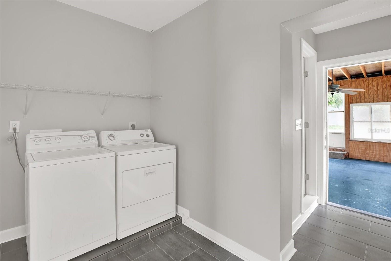 Image 19 of 33 For 10711 Seminole Drive N