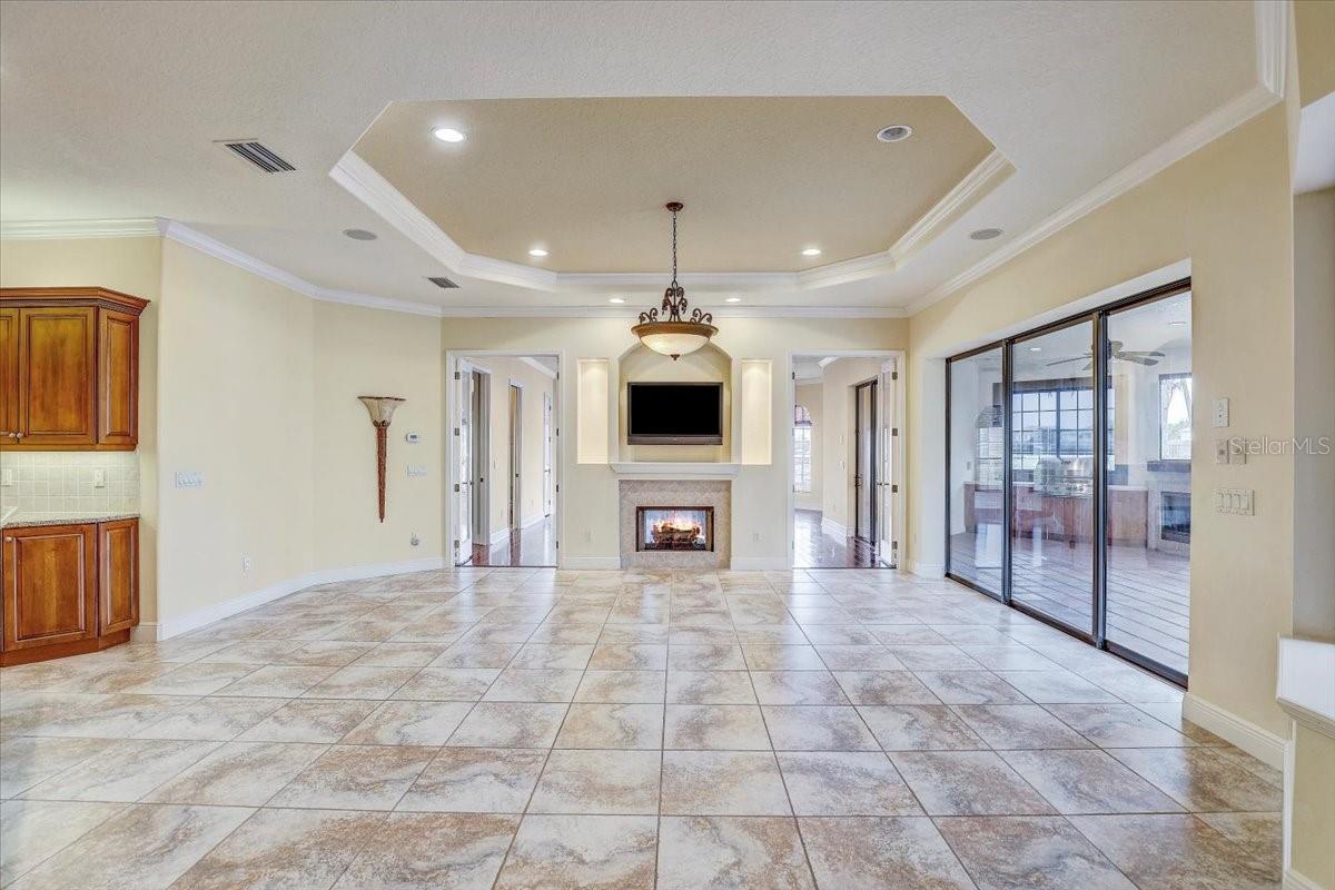Image 10 of 59 For 5408 Tybee Island Drive