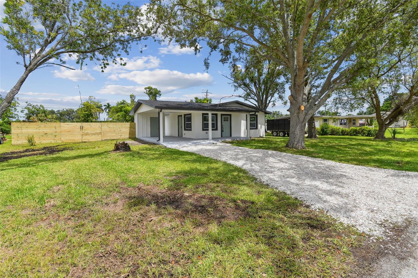 Image 28 of 30 For 824 15th Avenue Drive E