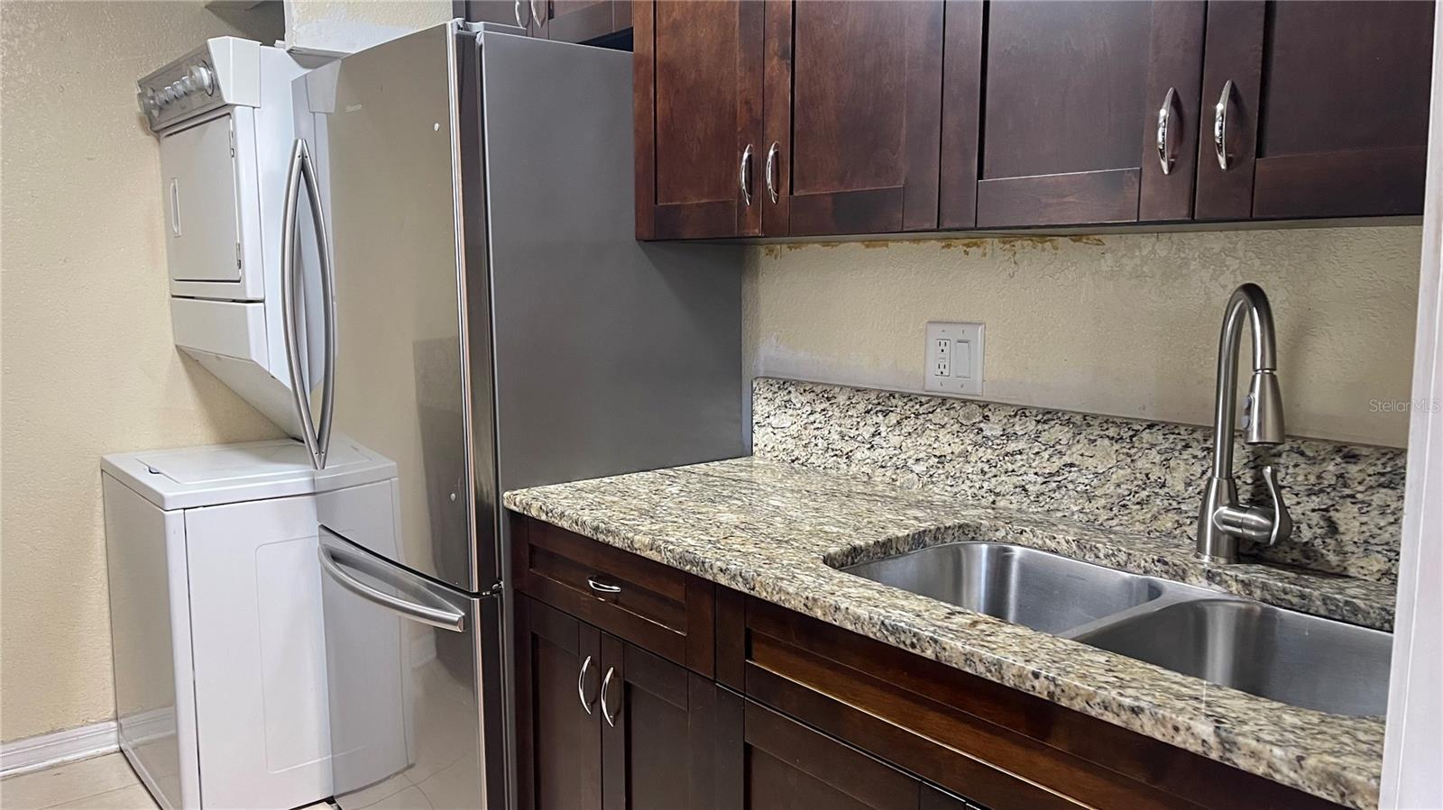Image 3 of 15 For 7606 Pinery Way C