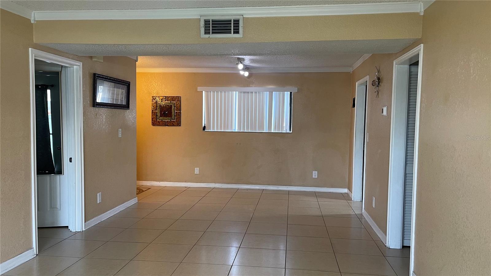 Image 5 of 15 For 7606 Pinery Way C