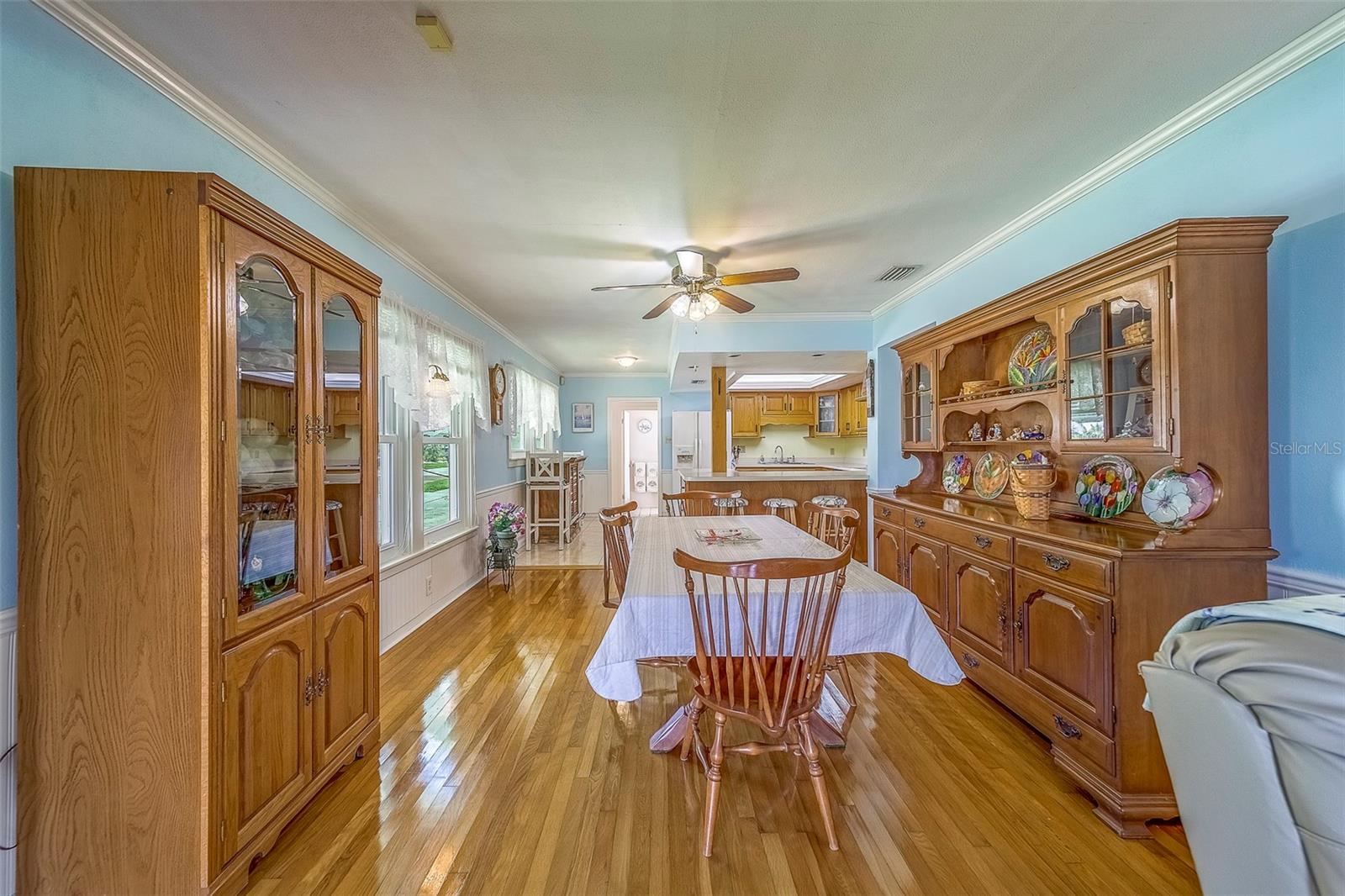 Image 11 of 76 For 1677 Pasadena Drive