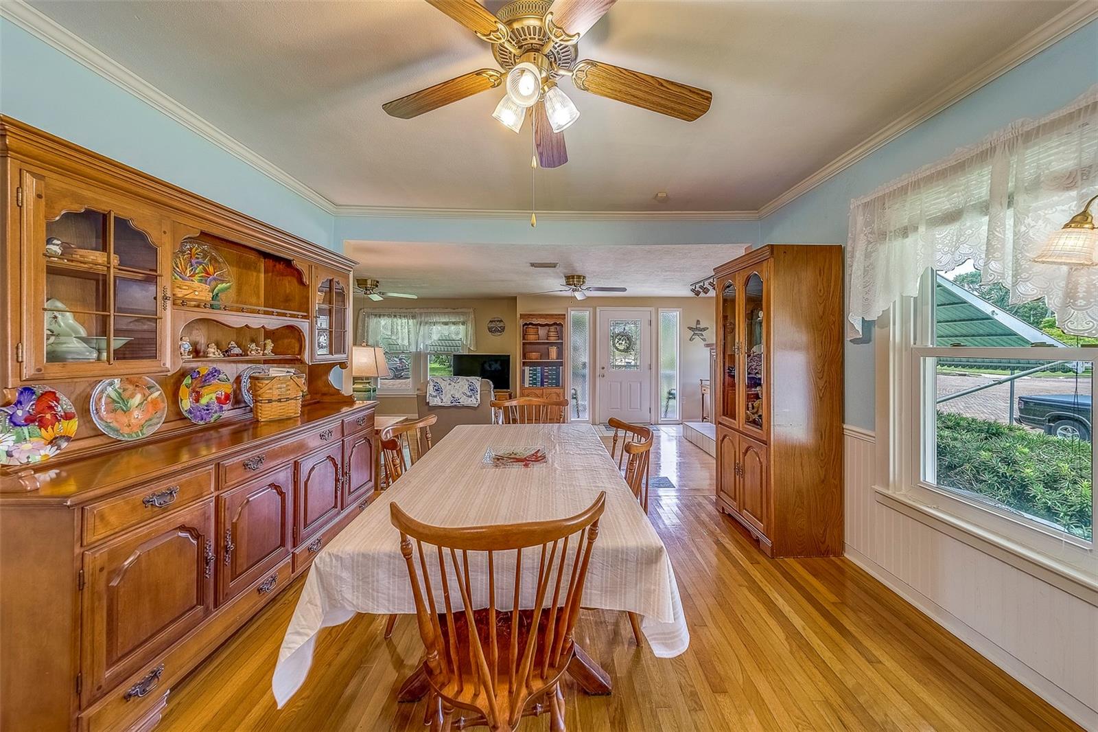 Image 13 of 76 For 1677 Pasadena Drive
