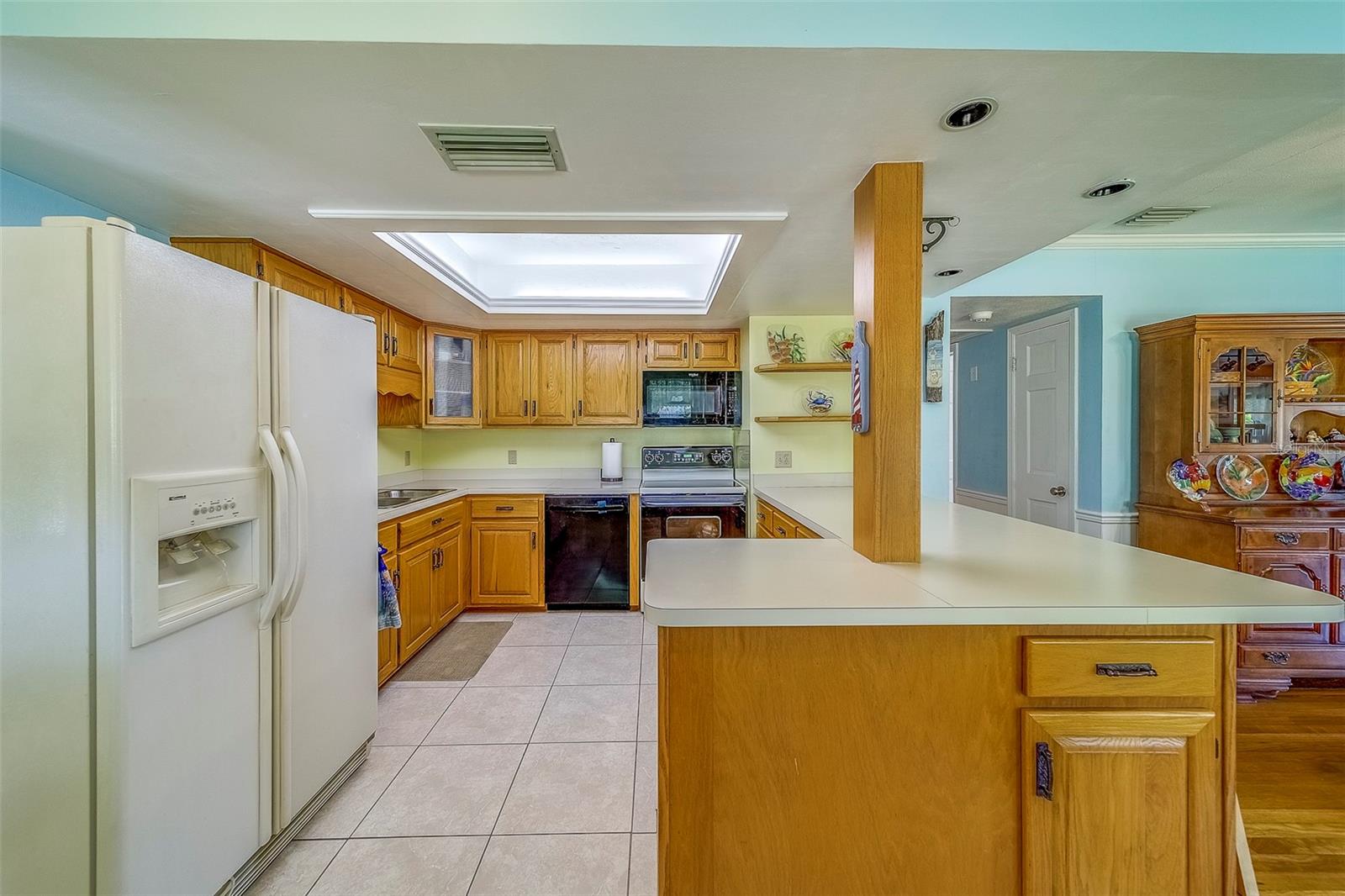 Image 16 of 76 For 1677 Pasadena Drive
