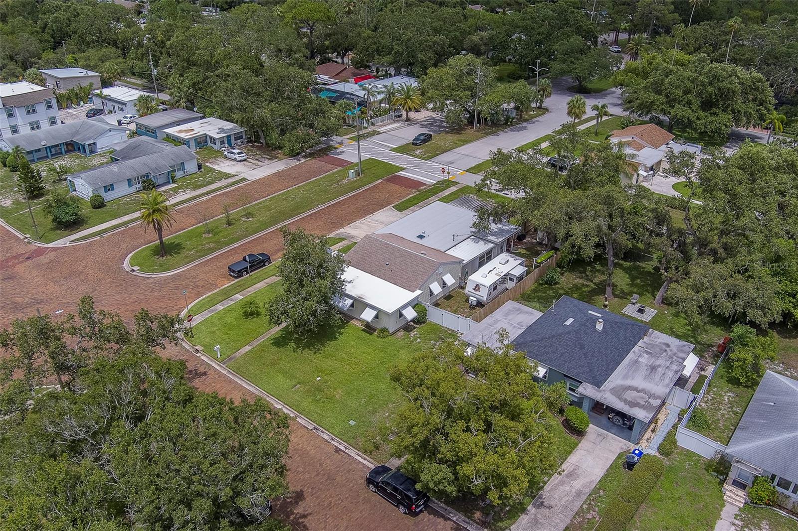 Image 75 of 76 For 1677 Pasadena Drive