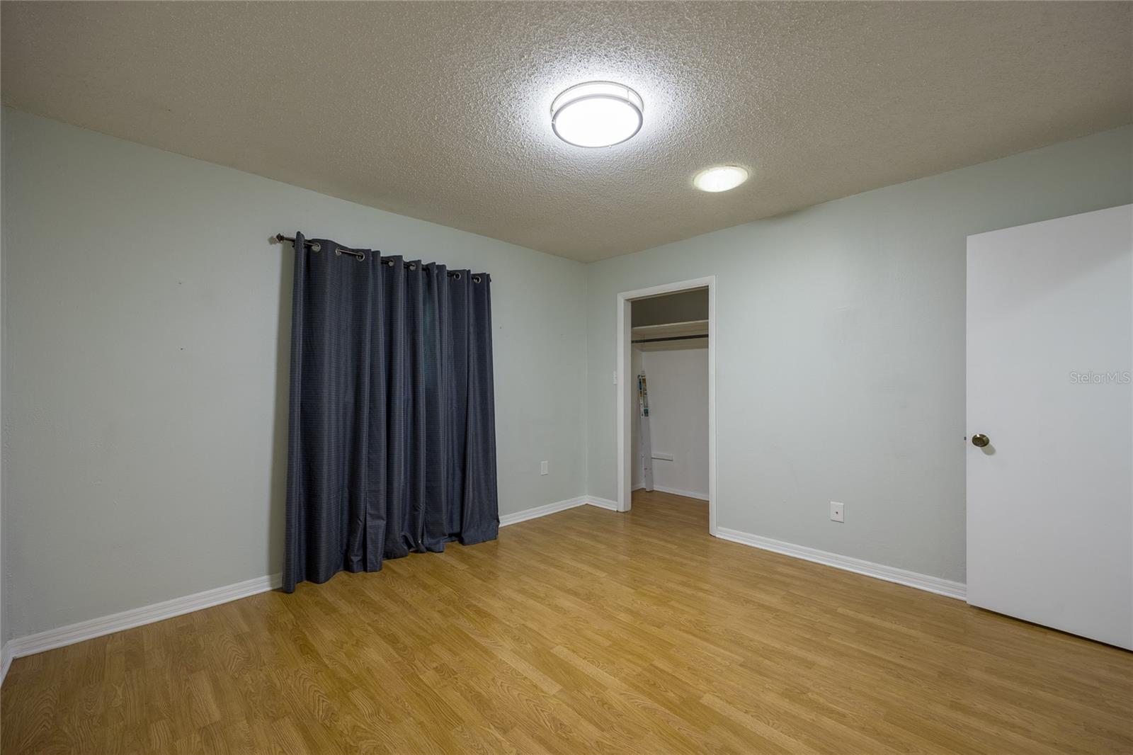 Listing photo id 9 for 5712 20th Avenue S