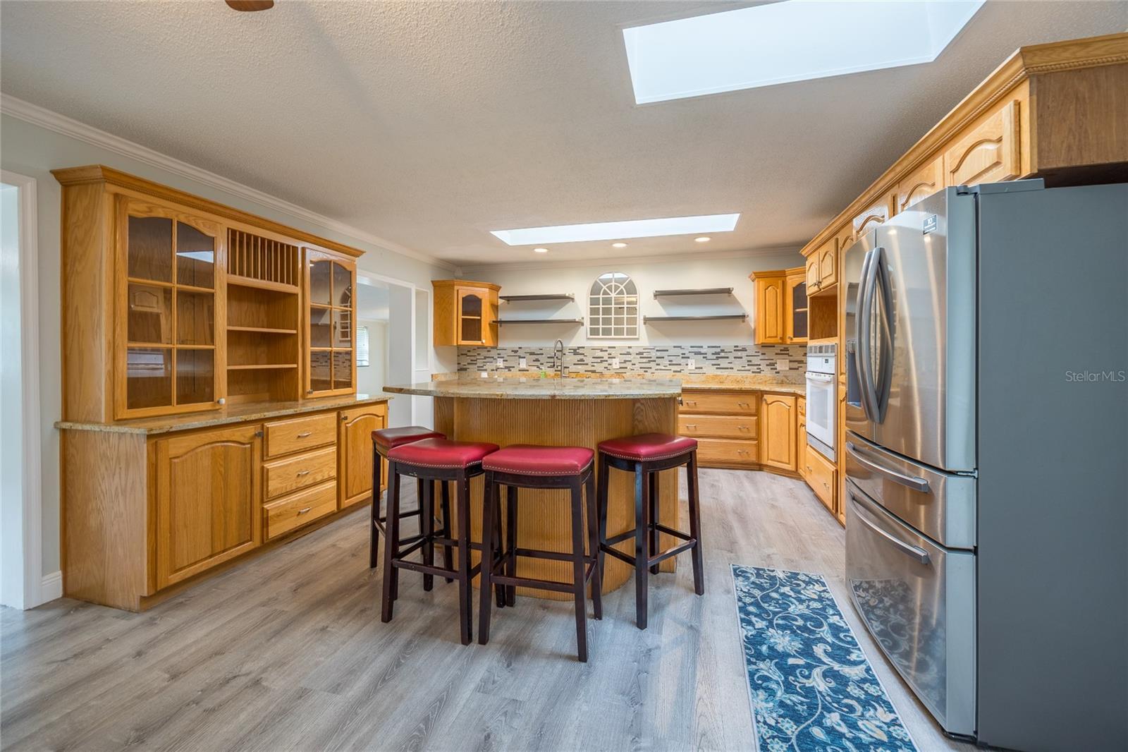 Listing photo id 2 for 5712 20th Avenue S