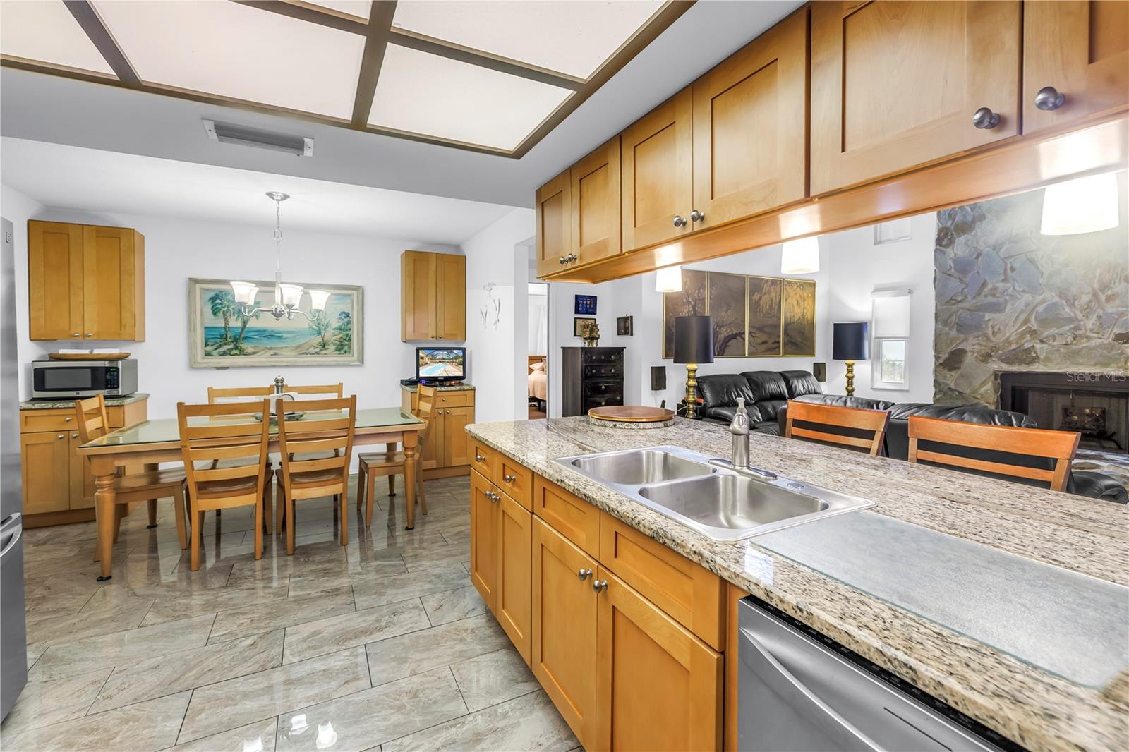 Image 11 of 41 For 10857 97th Street