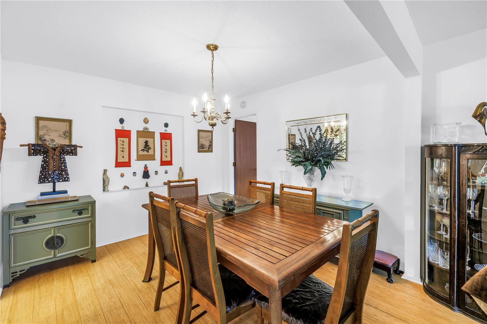 Image 18 of 41 For 10857 97th Street