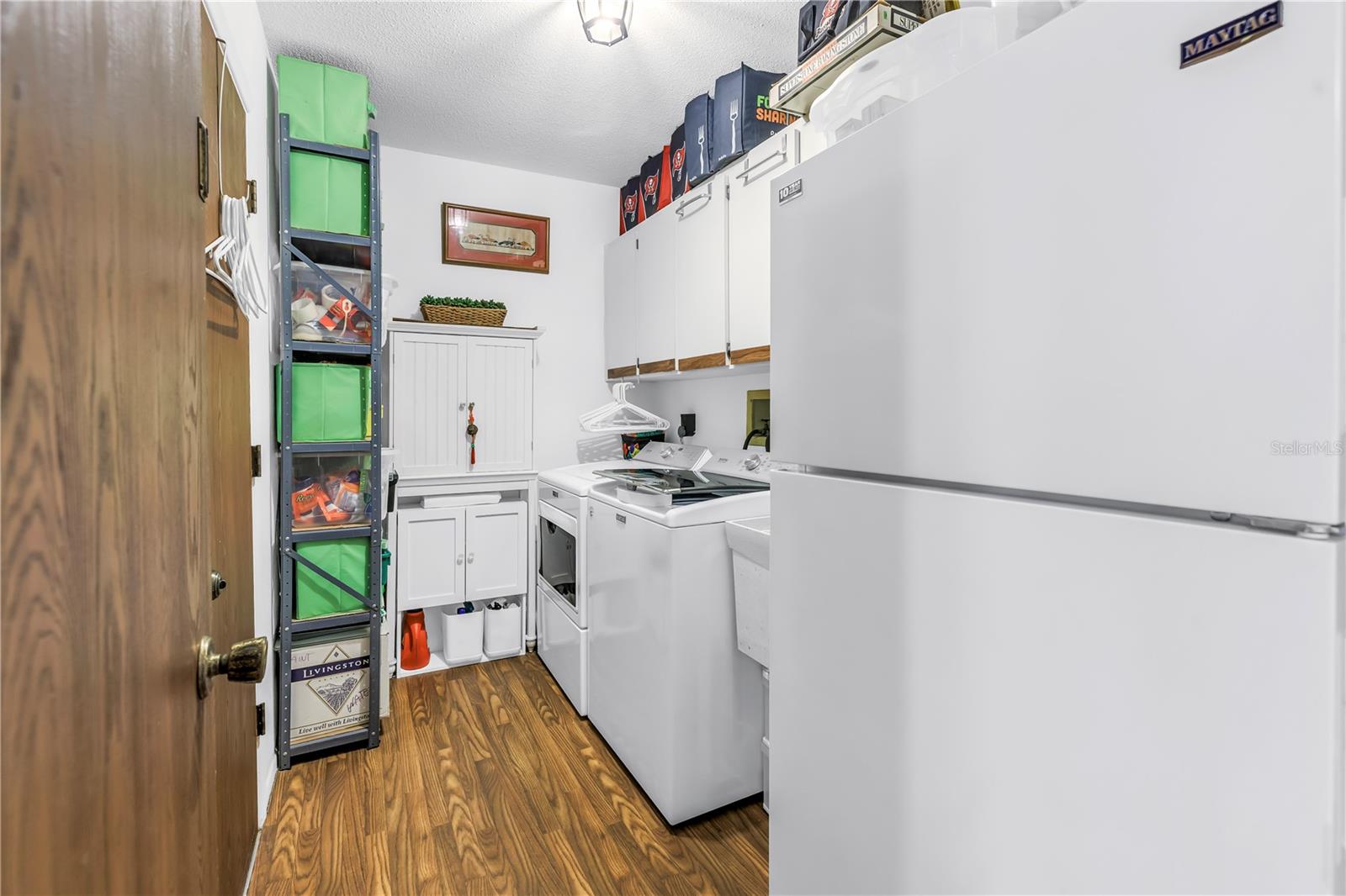 Image 30 of 41 For 10857 97th Street