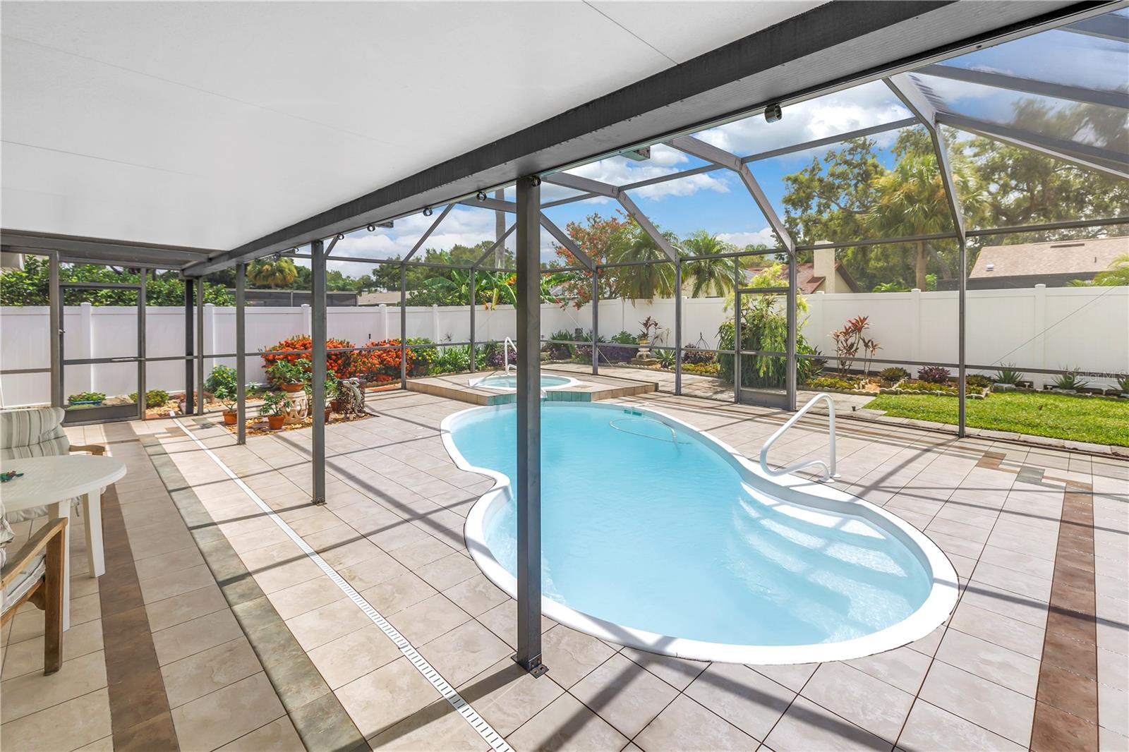 Image 4 of 41 For 10857 97th Street