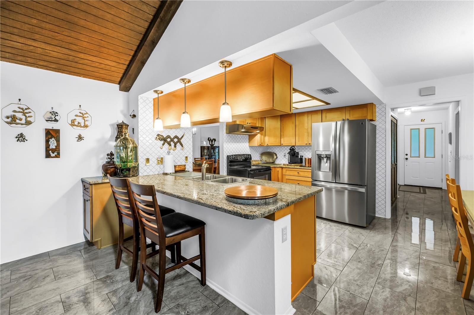 Image 8 of 41 For 10857 97th Street