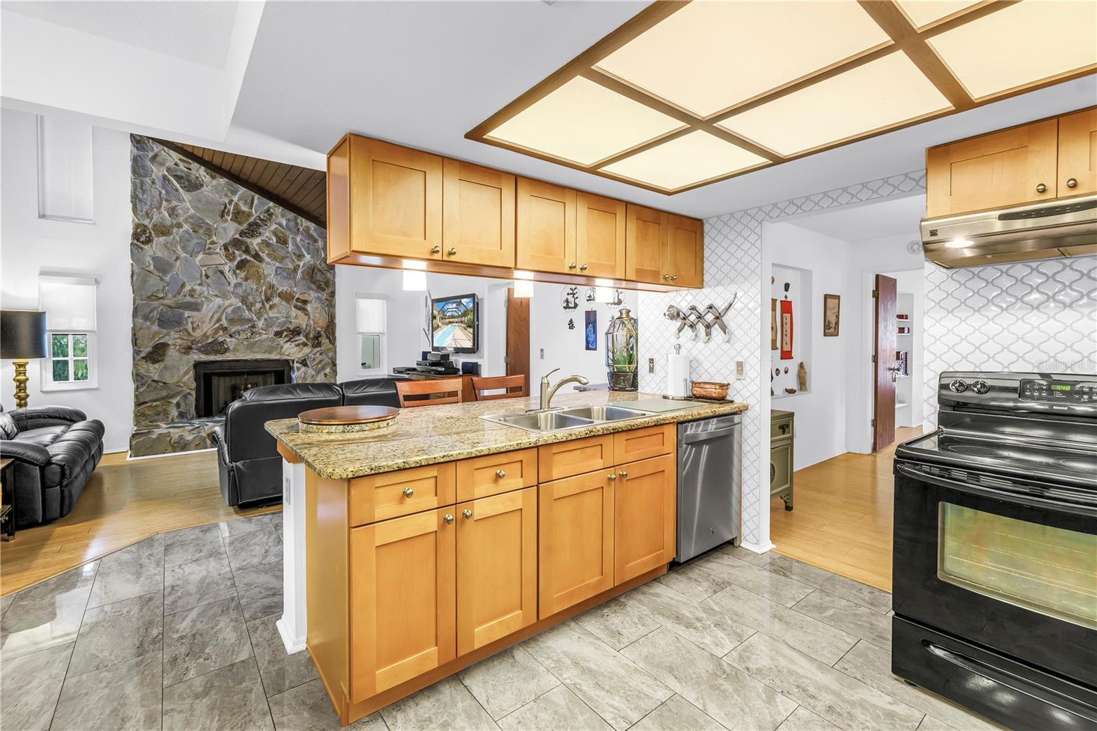 Image 9 of 41 For 10857 97th Street