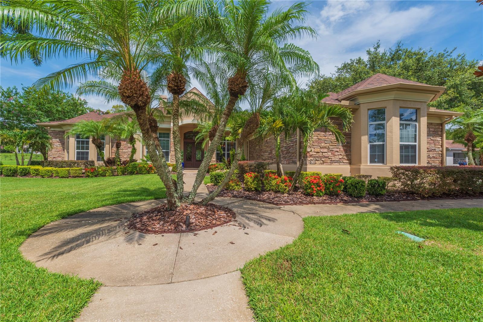 Listing photo id 83 for 911 Pine Lake Drive