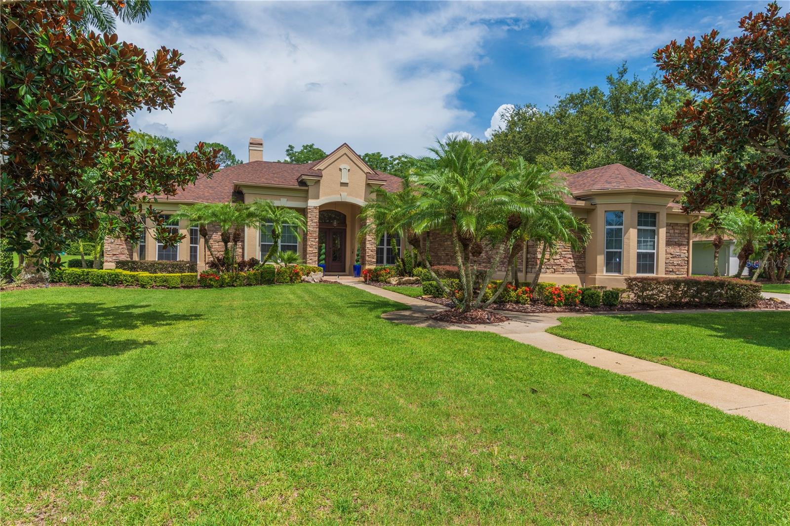 Listing photo id 84 for 911 Pine Lake Drive