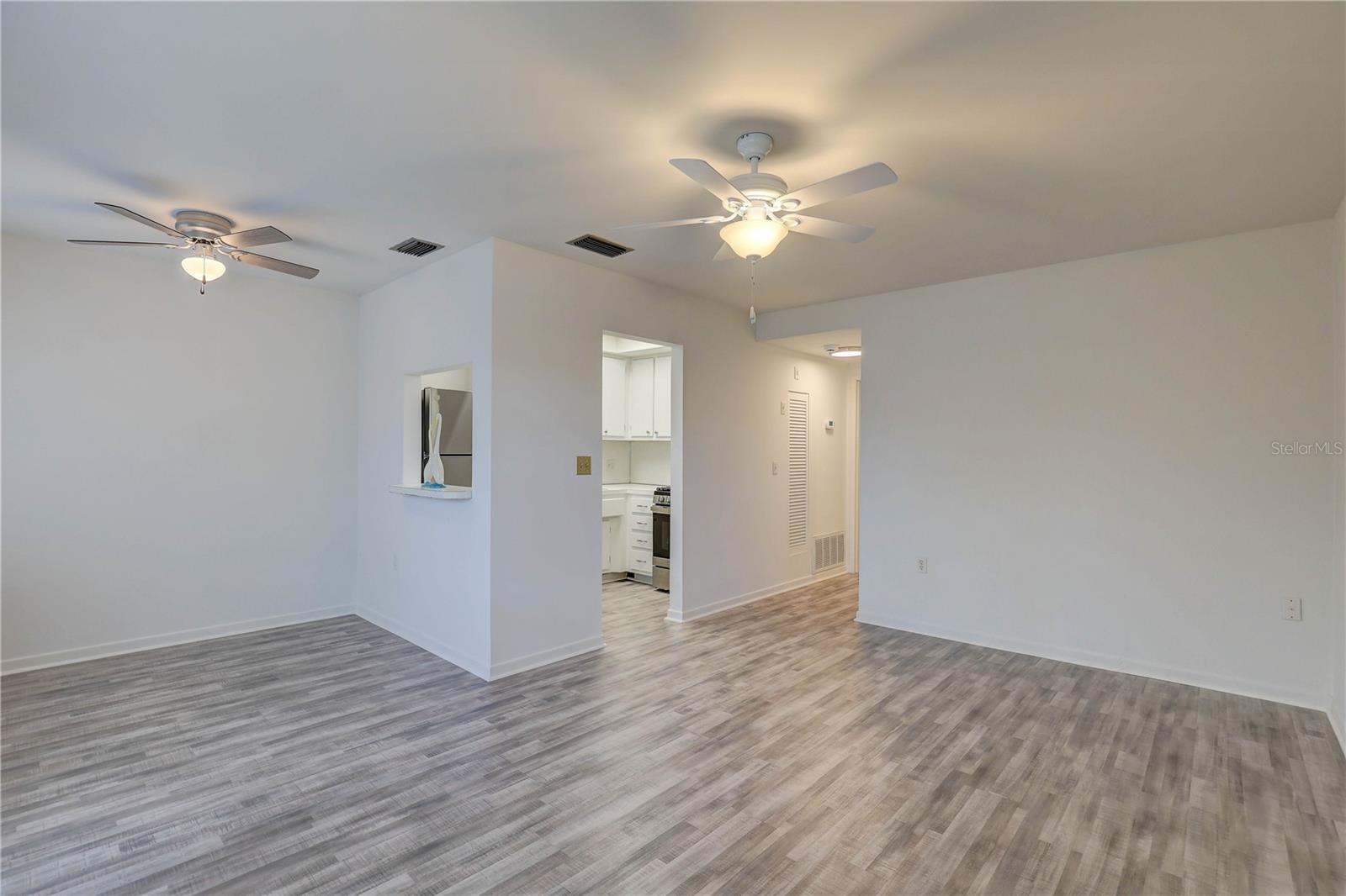 Image 7 of 28 For 6000 21st Street N 14