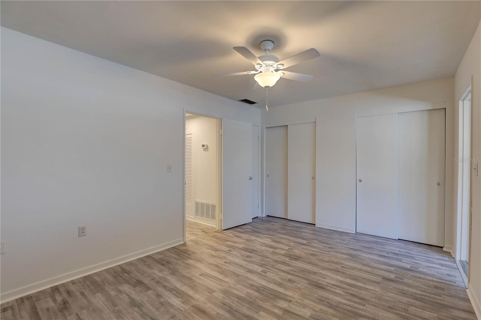 Image 8 of 28 For 6000 21st Street N 14