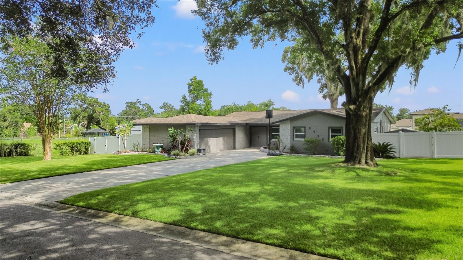Image 3 of 35 For 2838 Springdell Circle