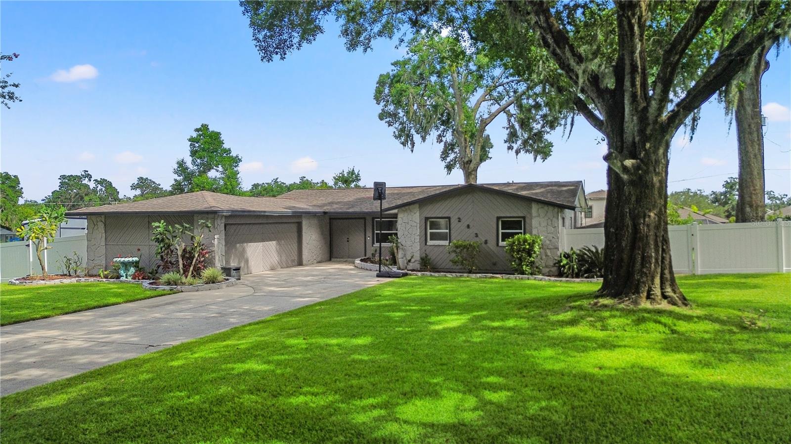 Image 6 of 35 For 2838 Springdell Circle