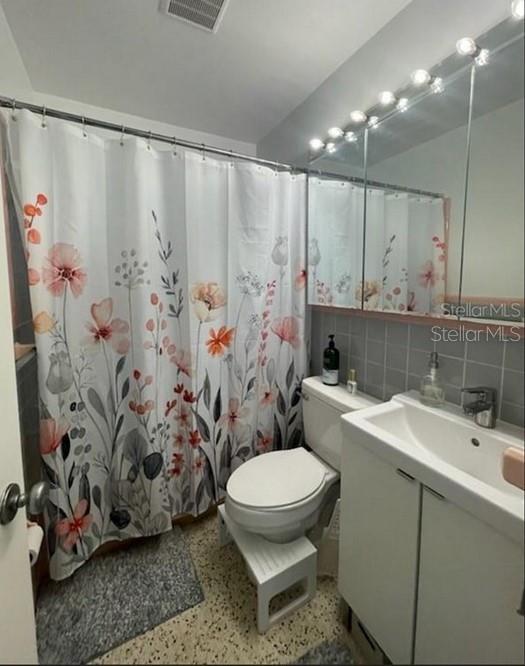 Image 15 of 33 For 811 26th Avenue N