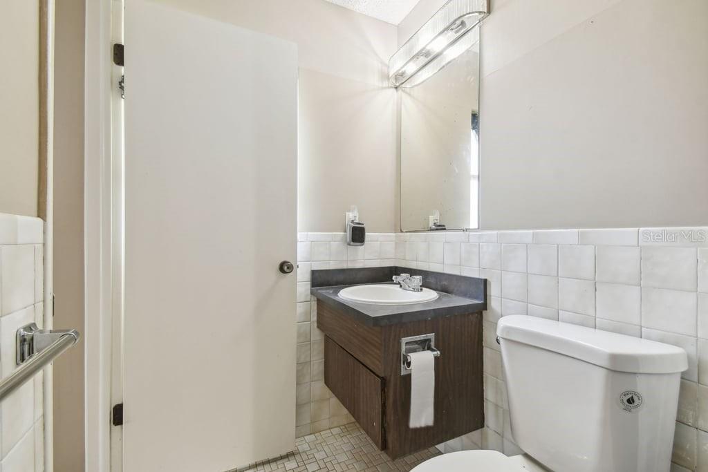 Image 16 of 87 For 8030 San Bernardino Drive