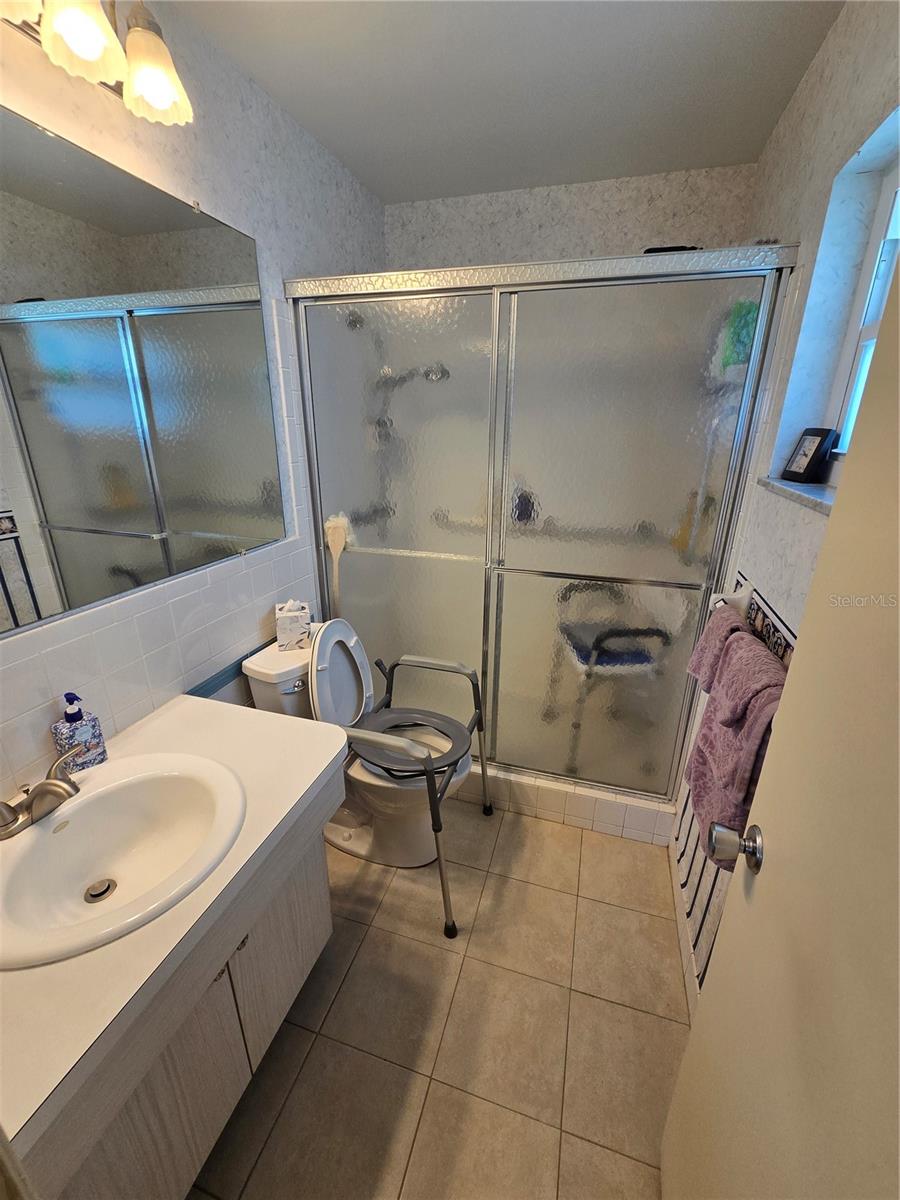 Image 13 of 52 For 10139 44th Way N 10139