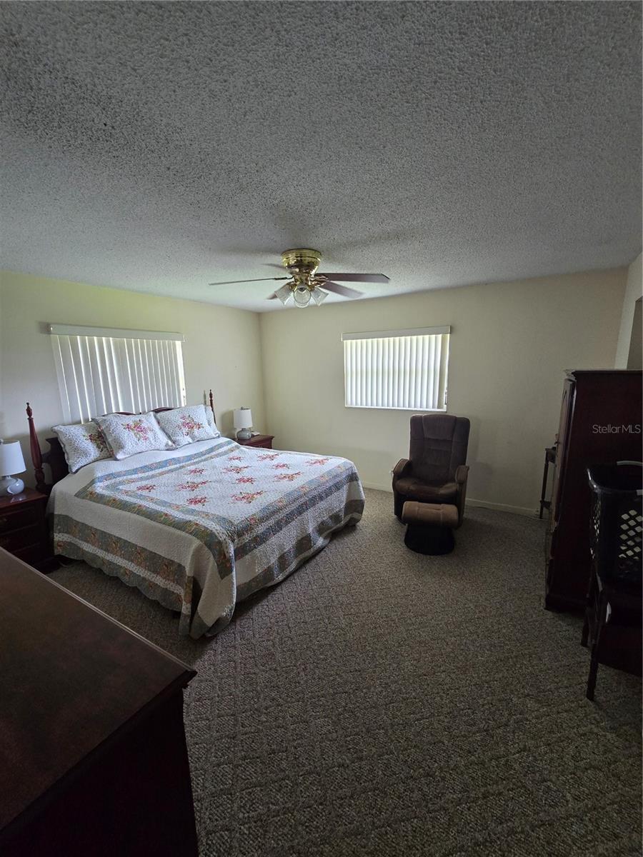Image 19 of 52 For 10139 44th Way N 10139