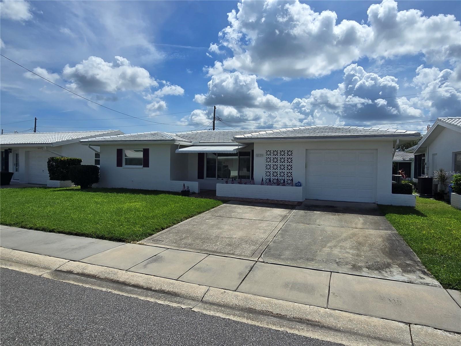 Image 2 of 52 For 10139 44th Way N 10139