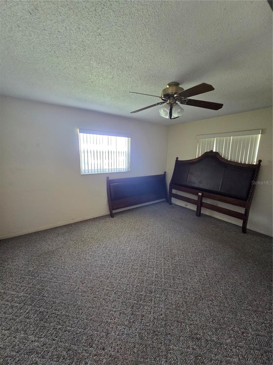 Image 22 of 52 For 10139 44th Way N 10139