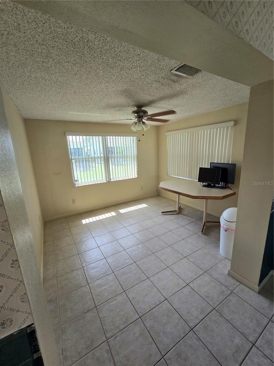 Image 25 of 52 For 10139 44th Way N 10139