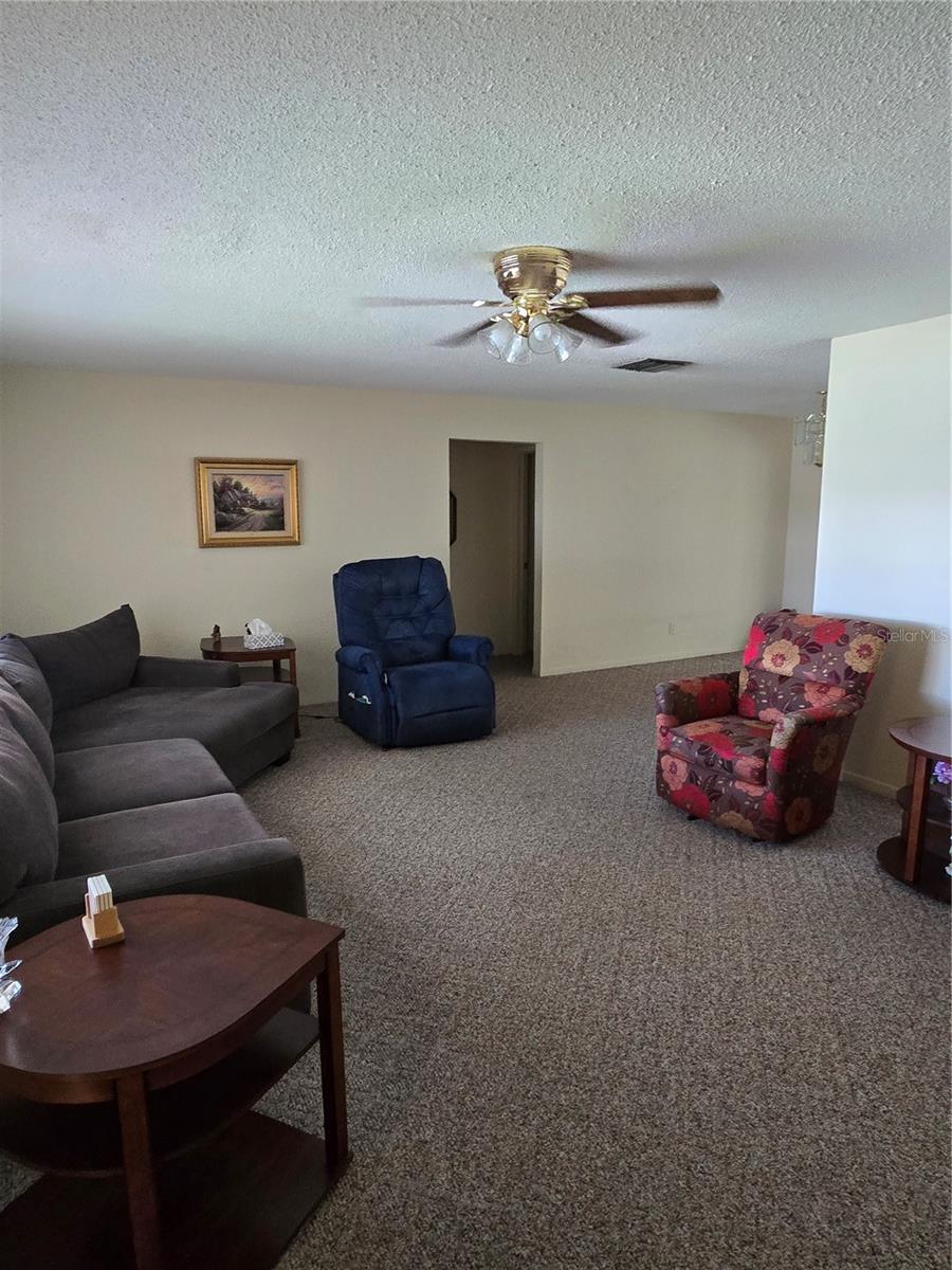 Image 31 of 52 For 10139 44th Way N 10139